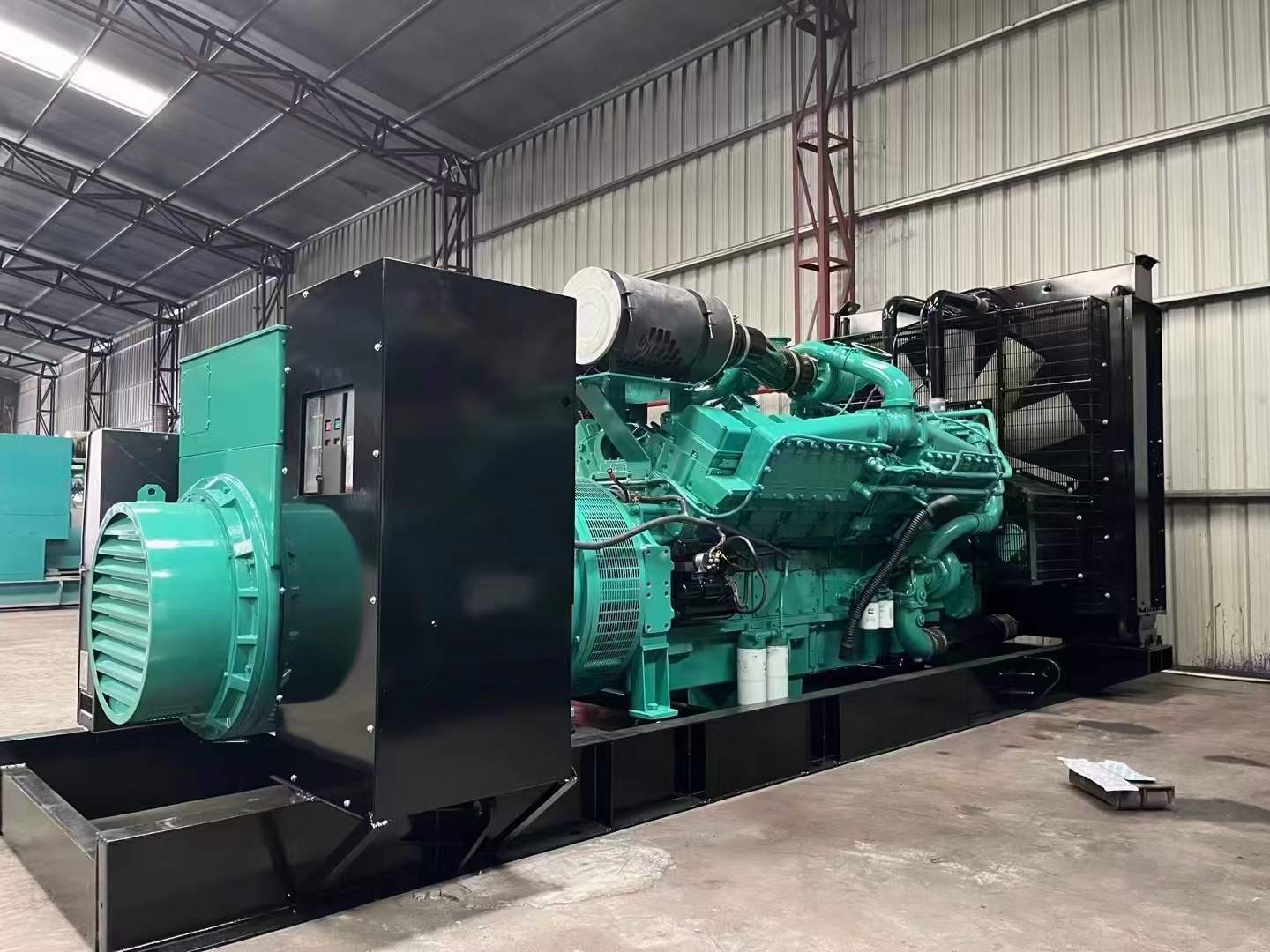 闻喜如何降低 800kW 柴油发电机输出电流的波动？